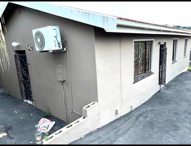 3 BEDROOM PROPERTY TO RENT IN NEWLANDS WEST